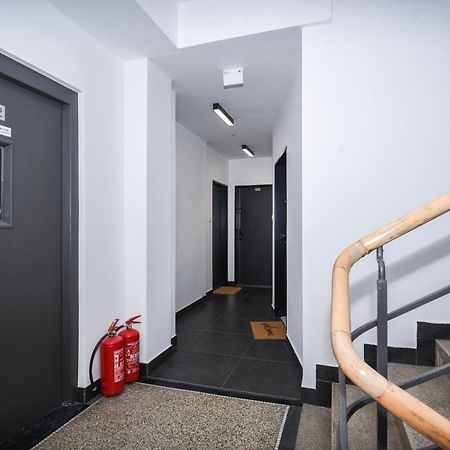 City Center Studio - Comfy & Modern Bratislava Eksteriør billede