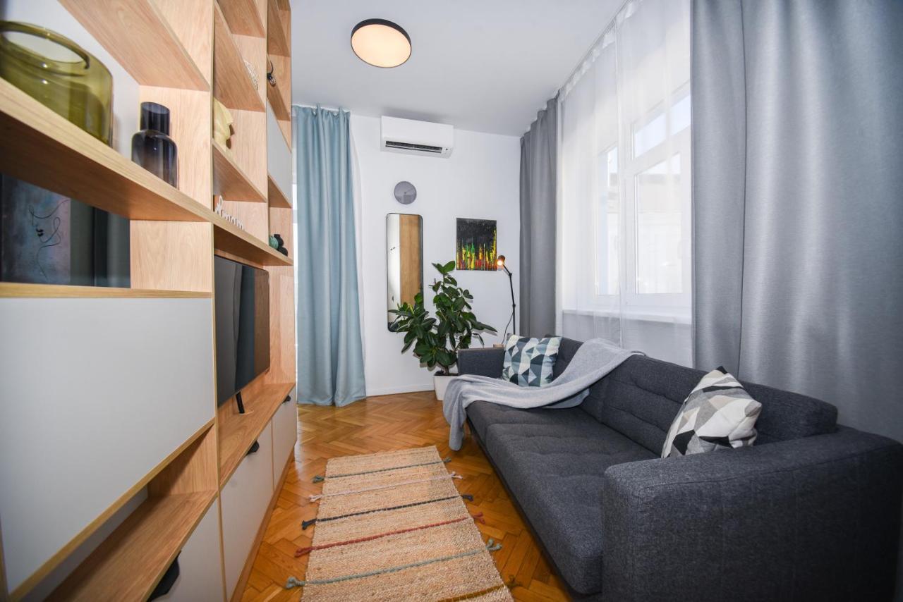 City Center Studio - Comfy & Modern Bratislava Eksteriør billede