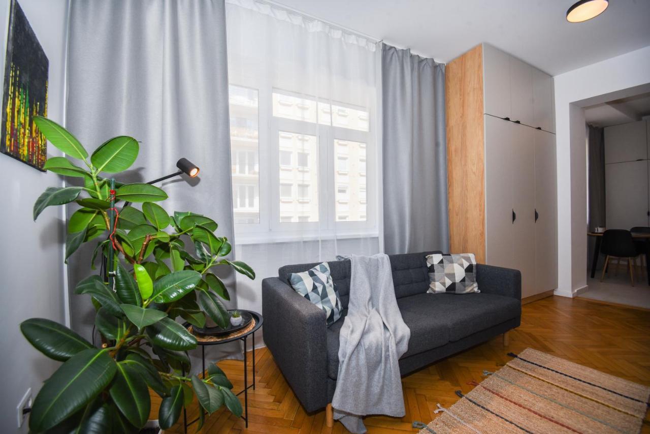 City Center Studio - Comfy & Modern Bratislava Eksteriør billede