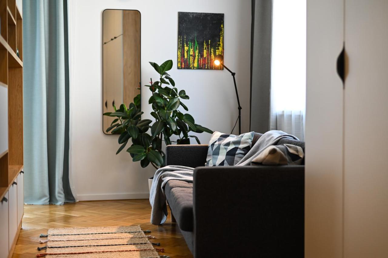 City Center Studio - Comfy & Modern Bratislava Eksteriør billede